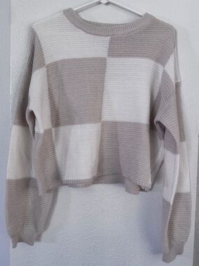 Moon & Madison Color Block Cropped Knit Sweater | Medium